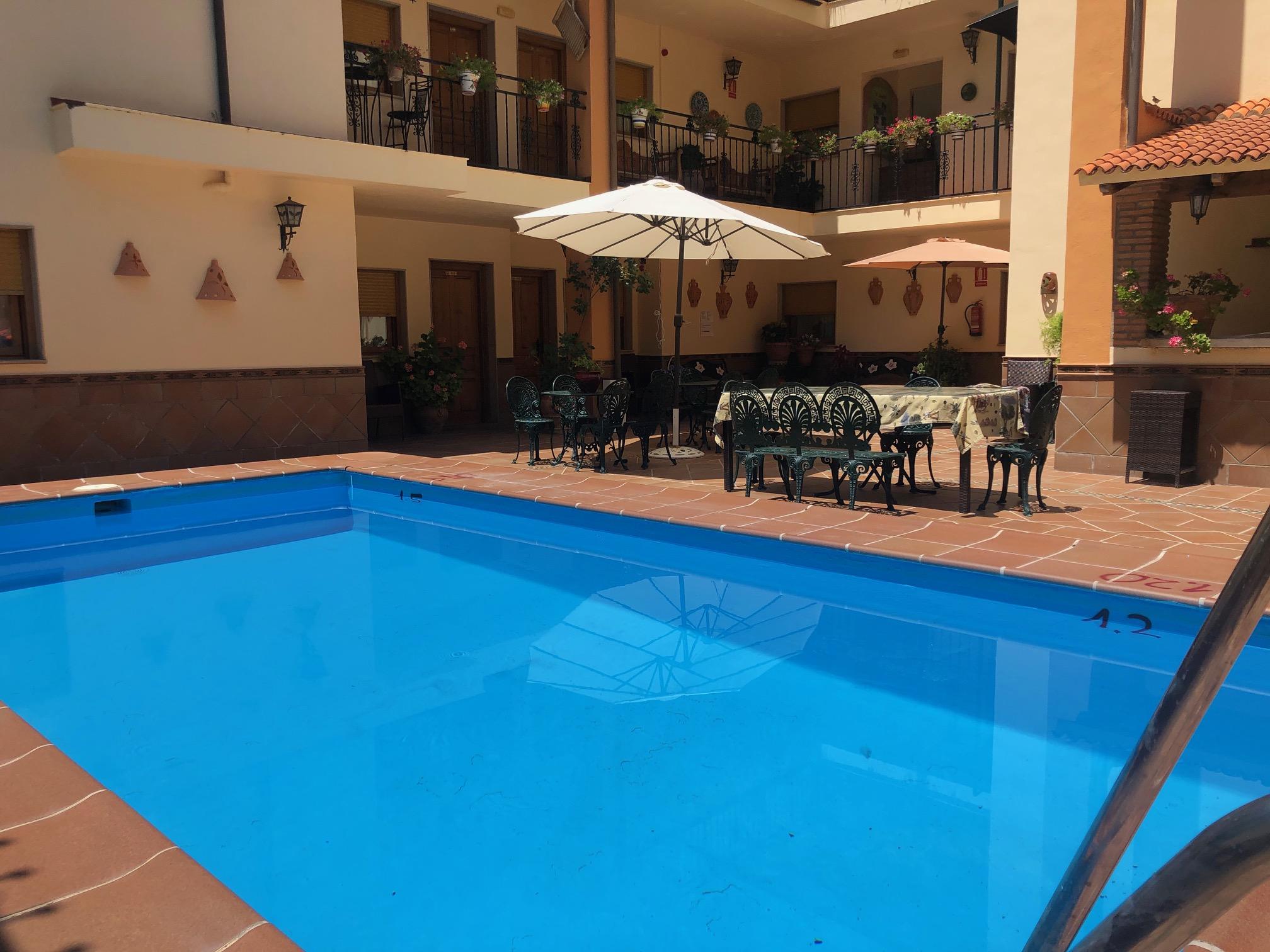 Hotel El Curro Burunchel Ngoại thất bức ảnh