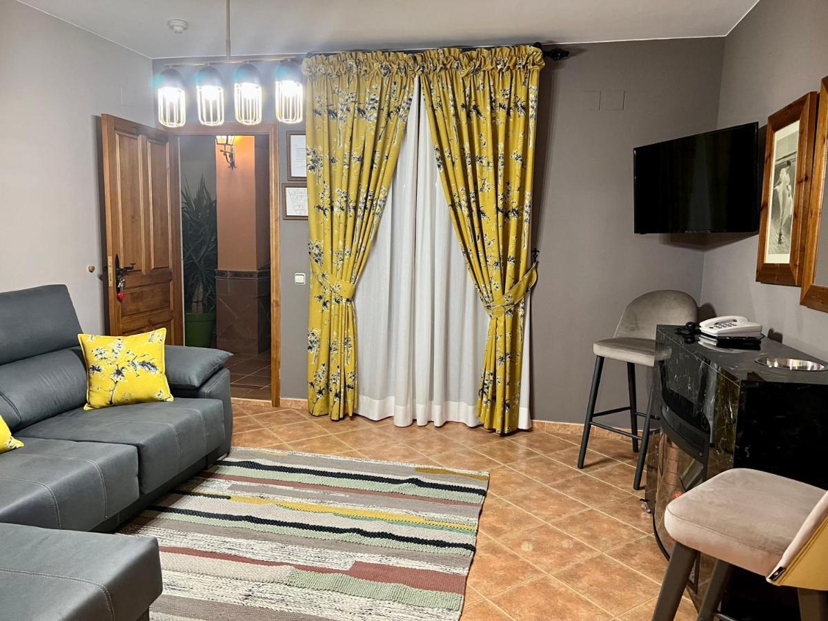 Hotel El Curro Burunchel Ngoại thất bức ảnh