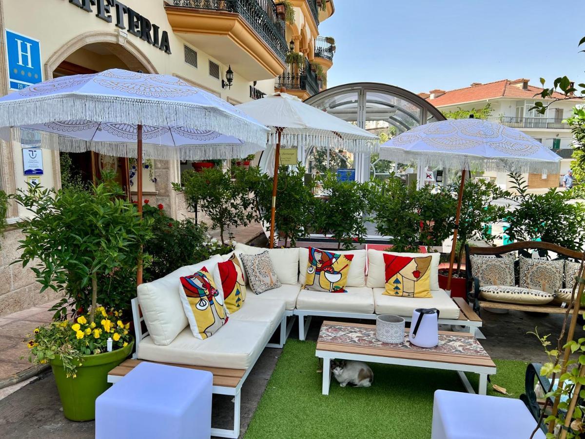Hotel El Curro Burunchel Ngoại thất bức ảnh