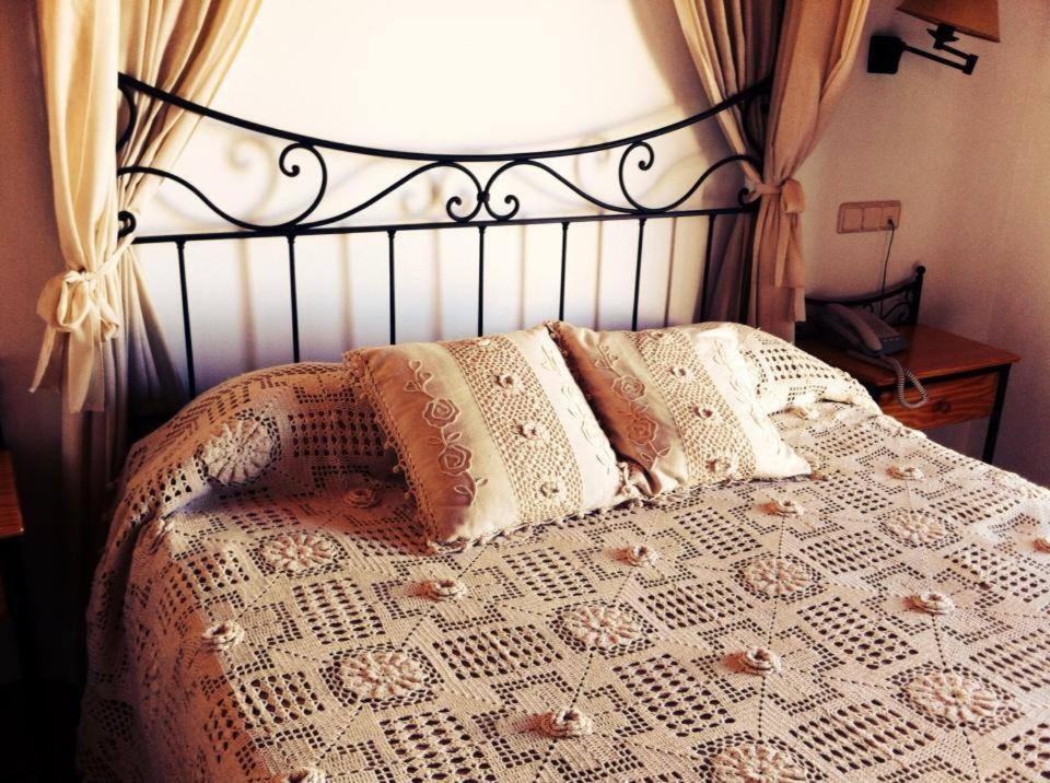 Hotel El Curro Burunchel Phòng bức ảnh